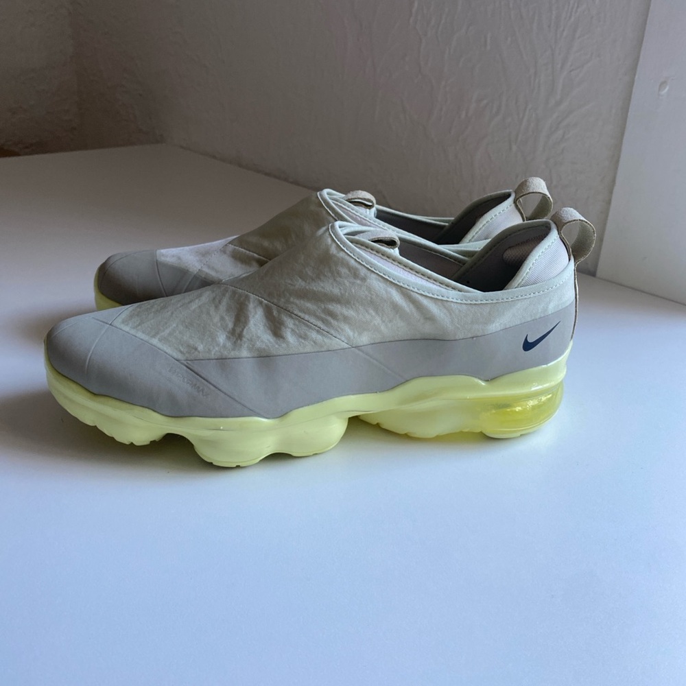 Nike Air VaporMax Moc Roam Slip-on Sneakers